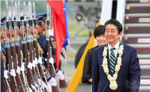 安倍回去了，特朗普都没明白日本怎么靠近了中国？